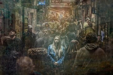 woman, alone, crowd, Cognitive theory of depression