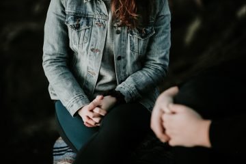 woman wearing gray jacket, Psychodynamic therapy theory